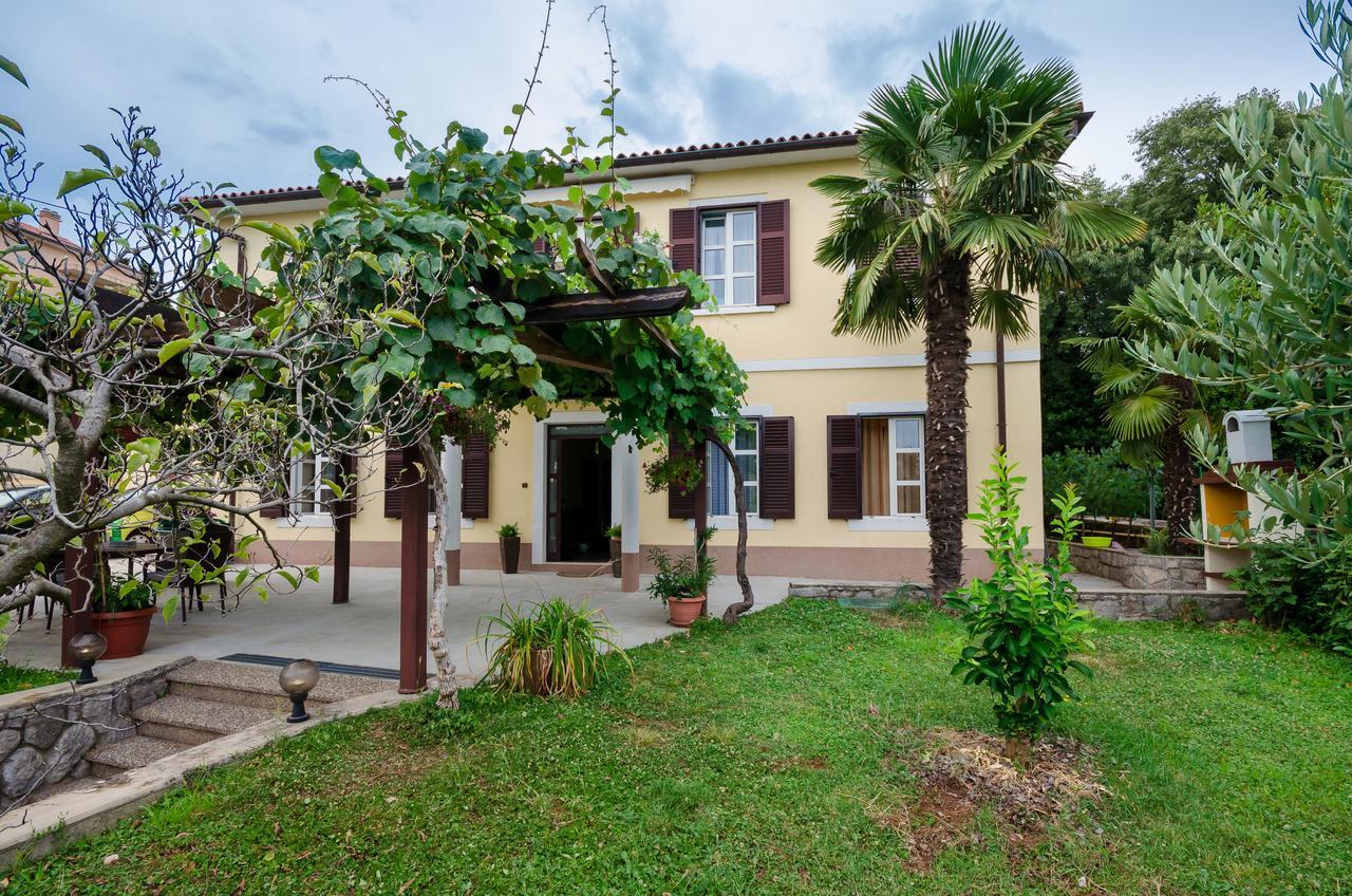 Apartment Aleksandra Rijeka Exteriör bild