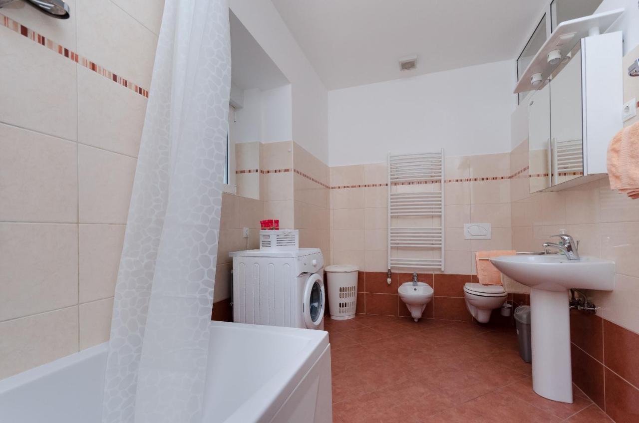 Apartment Aleksandra Rijeka Exteriör bild