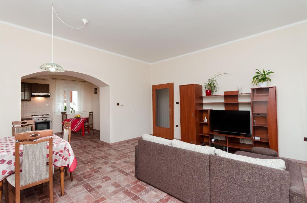 Apartment Aleksandra Rijeka Exteriör bild